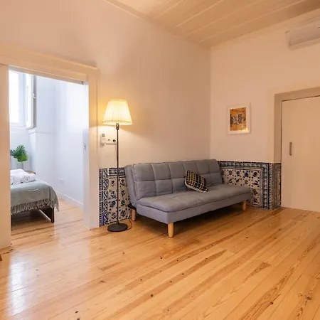 The Nest Of Carriao Street