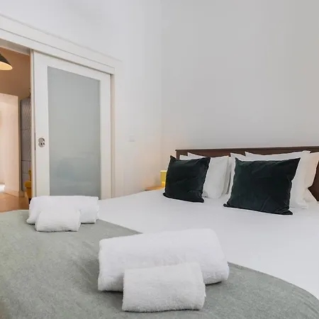 Apartment The Nest Of Carriao Street *