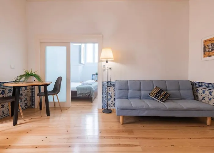 The Nest Of Carriao Street