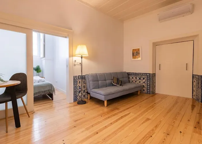 The Nest Of Carriao Street